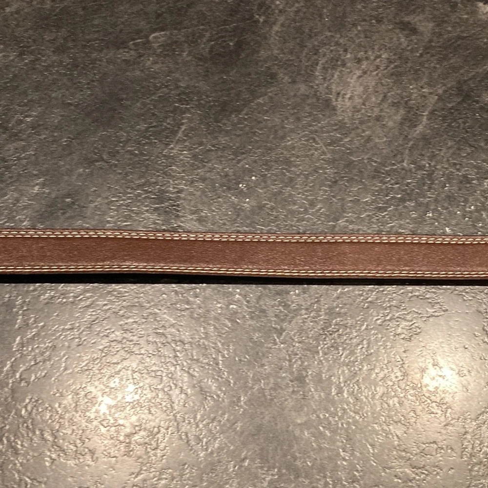 Boys Izod black brown adjustable belt size S (22/24)